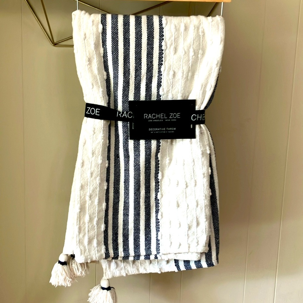 Rachel Zoe Boho throw blanket w/ tassels 50” x 60” Ivory with navy blue.